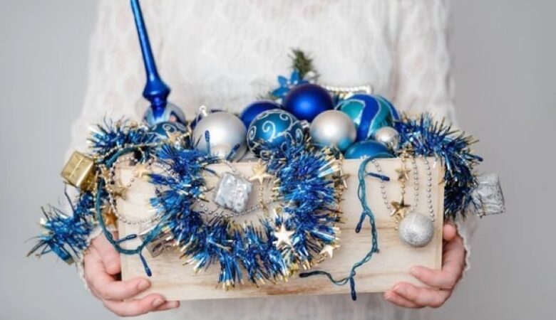 Make Your Home Festive with Gorgeous Artificial Christmas Wreaths and Garlands that Will Last for Years to Come