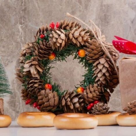 Make Your Home Festive with Gorgeous Artificial Christmas Wreaths and Garlands that Will Last for Years to Come