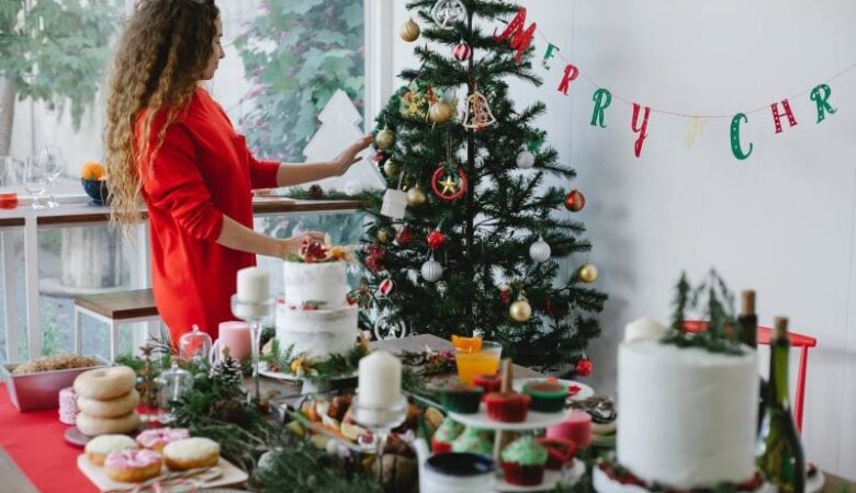 Transform Your Family Home into a Magical Place for the Holidays: The Best Christmas Decorations for a Festive Celebration