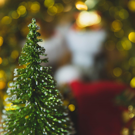 How Prelit Artificial Christmas Trees Can Complement Your Active Lifestyle